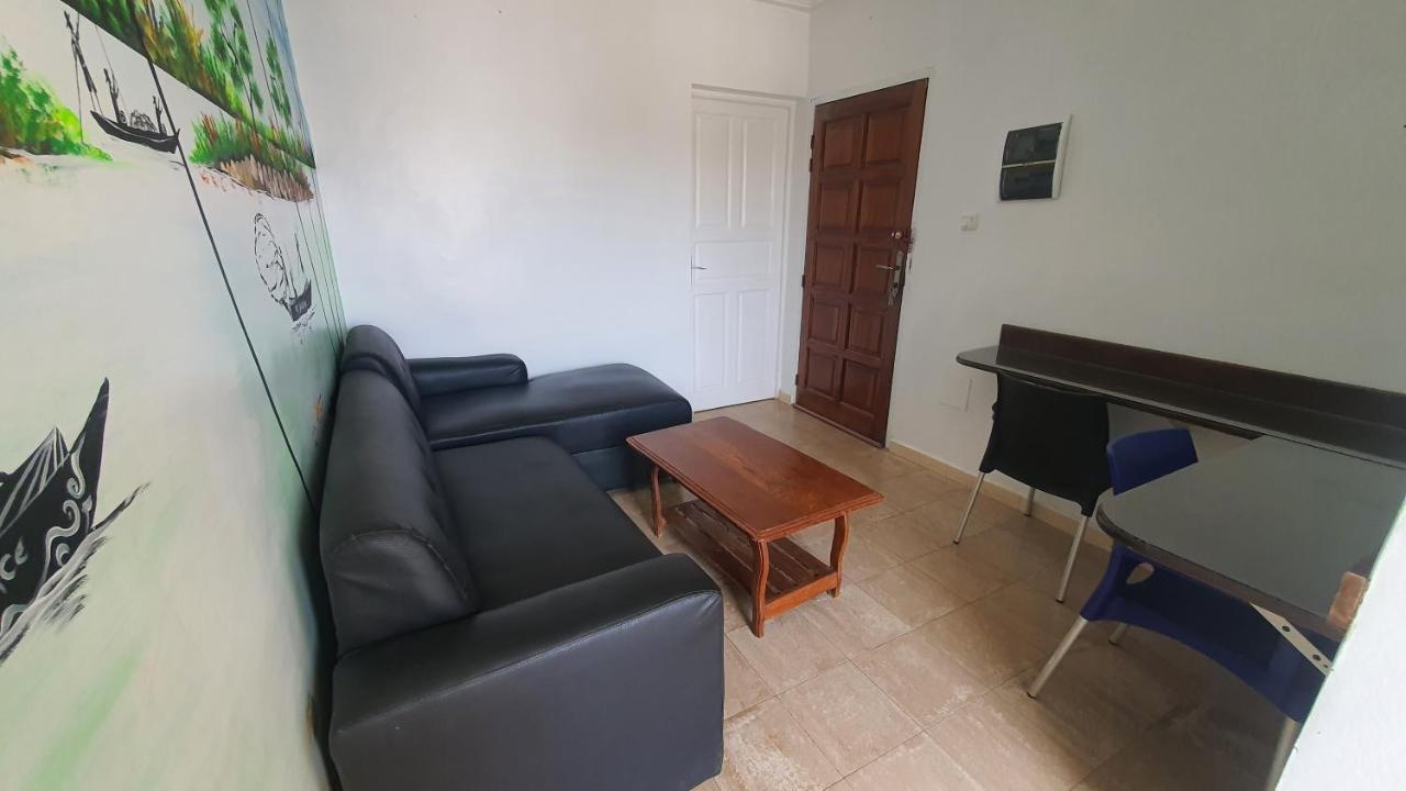 Bricos Appartement Sud Foire Dakar Exterior foto